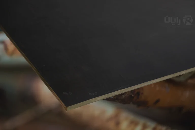 عکس کفپوش لاستیکی RESISTOL ضد روغن برای صنایع نفت و گاز - پایا پوشش رایان