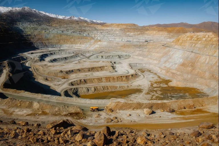 عکس معدن مس با محیط علمیاتی